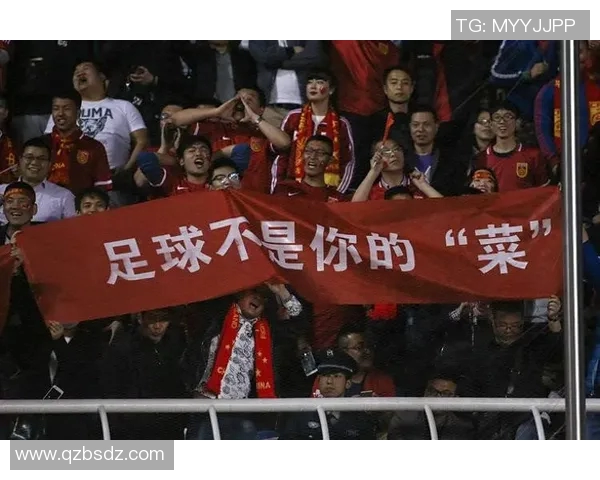 被误解的国足球星们:他们背后的故事与奋斗历程 被误解的国足球星们:他们背后的故事与奋斗历程